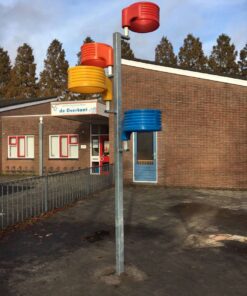 Multikorf op schoolplein