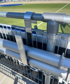 Ophangbeugels bevestigen aan het hek